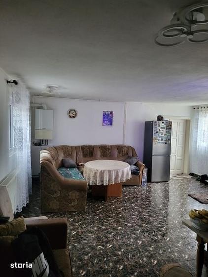 Casă cu 4 camere cu Teren 162 Mp în Central