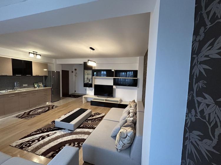 Apartament cu 2 camere decomandat, mobilat în Primo