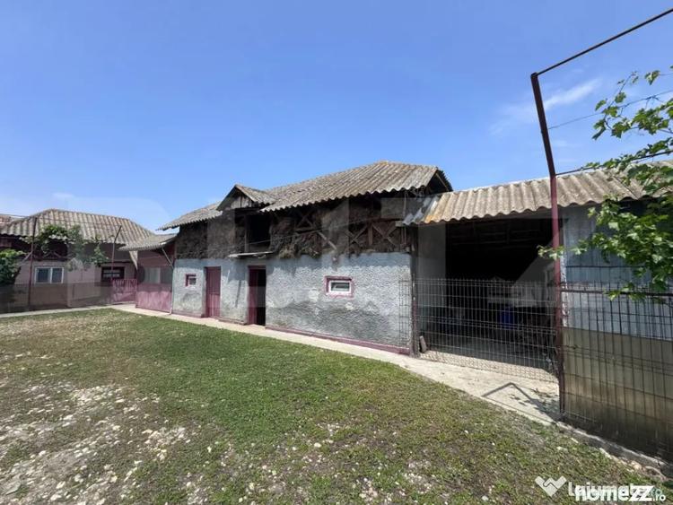 Casă cu 5 camere cu Teren 1400 Mp în Central