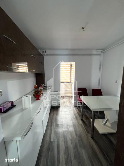 Apartament cu 3 camere în Dorobanților