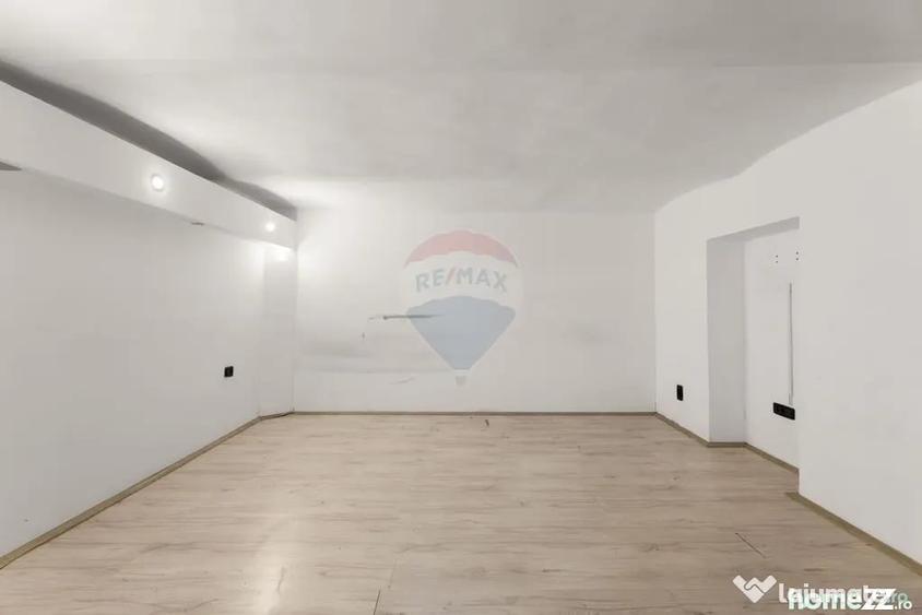 Casă cu 4 camere cu Teren 500 Mp în Podgoria