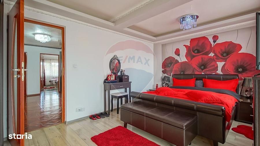 Casă cu 4 camere în Central
