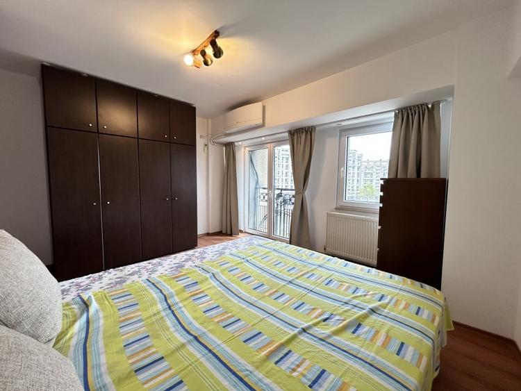 Apartament cu 3 camere decomandat, mobilat în P-ța Alba Iulia