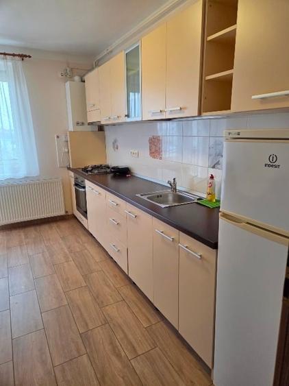Apartament cu 2 camere decomandat în Cetate
