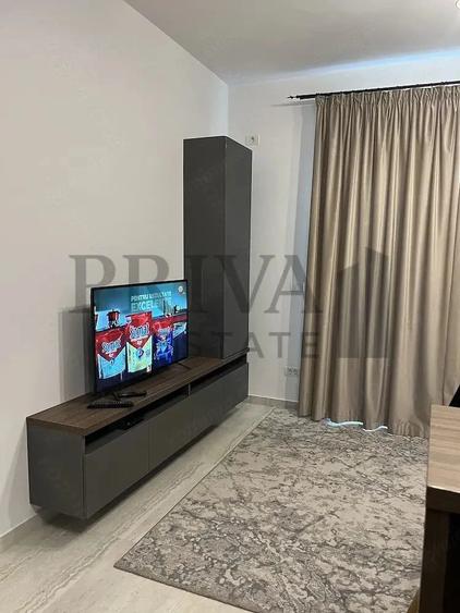 Apartament cu 2 camere semidecomandat în Giroc