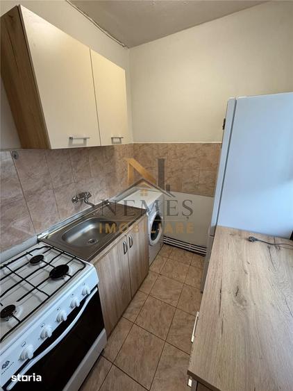 Apartament cu 2 camere nedecomandat în Săsar