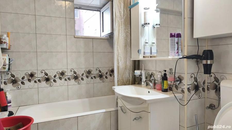 Apartament cu 2 camere decomandat în Gojdu