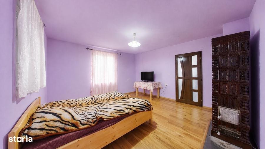 Casă cu 3 camere în Șiria