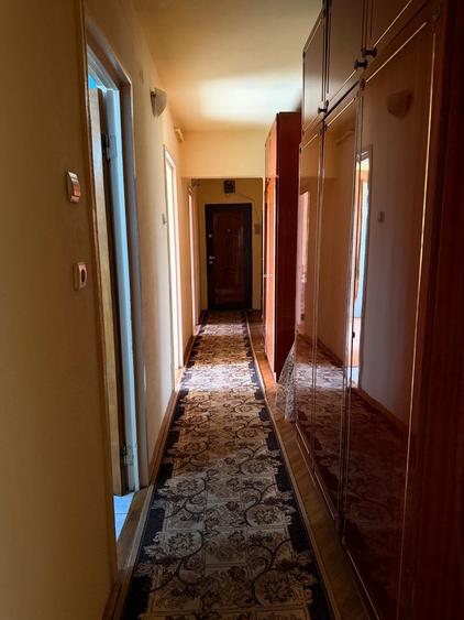 Apartament cu 4 camere decomandat în Micălaca