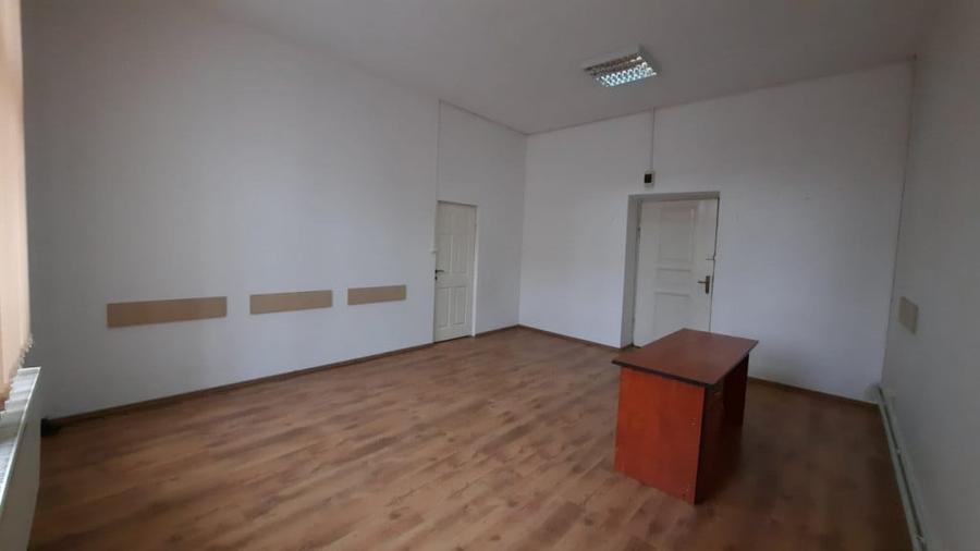 Spațiu comercial, de 27 mp, în Central
