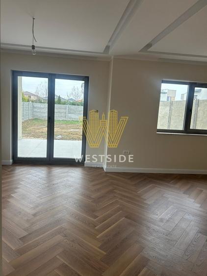 Apartament cu 4 camere decomandat în Girocului