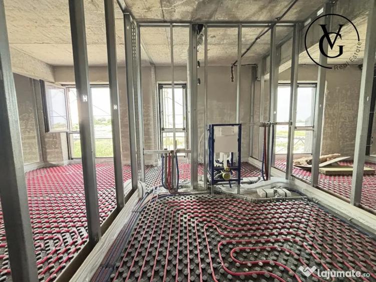 Apartament cu 4 camere decomandat în Central