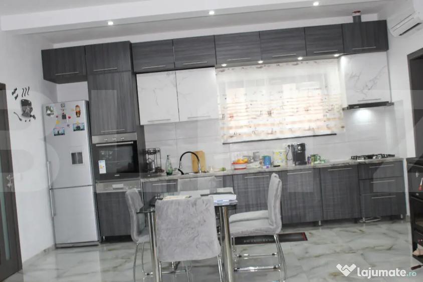 Casă cu 4 camere cu Teren 635 Mp în Ciucului