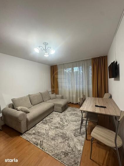 Apartament cu 2 camere semidecomandat în Plopilor