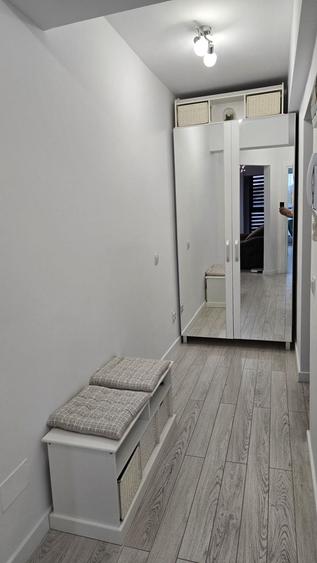Apartament cu 2 camere decomandat, mobilat în Băneasa