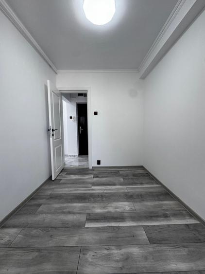 Apartament cu 3 camere semidecomandat în Tătărași