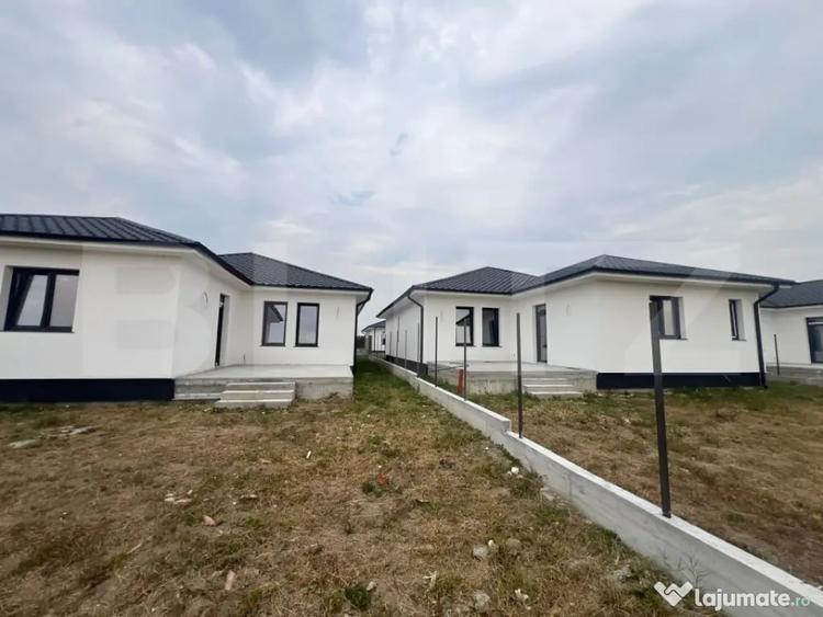 Casă cu 4 camere cu Teren 460 Mp în Central