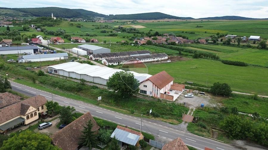 Spațiu comercial, de 1,242 mp, în Blăjel