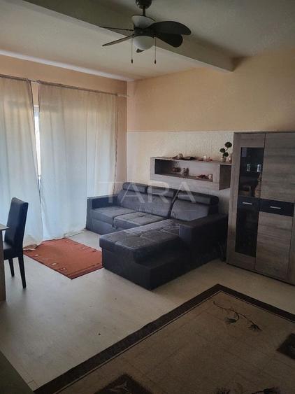 Apartament cu 3 camere decomandat în Florești