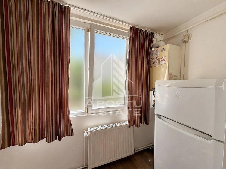 Apartament cu 2 camere decomandat în Lipovei