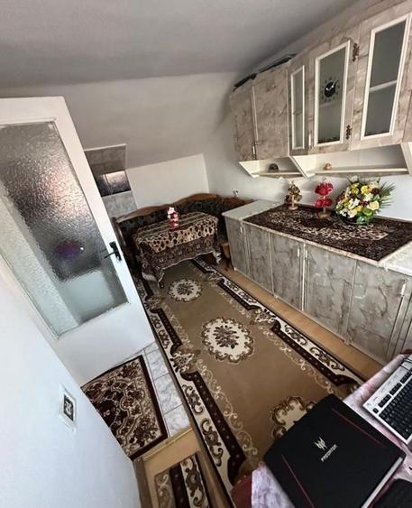 Casă cu 4 camere în Deve
