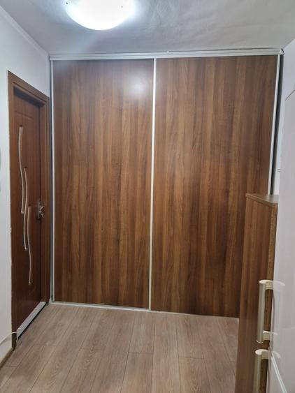 Garsonieră decomandată în Virtuții