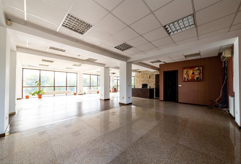 Spațiu comercial, de 760 mp, în Mogoșoaia