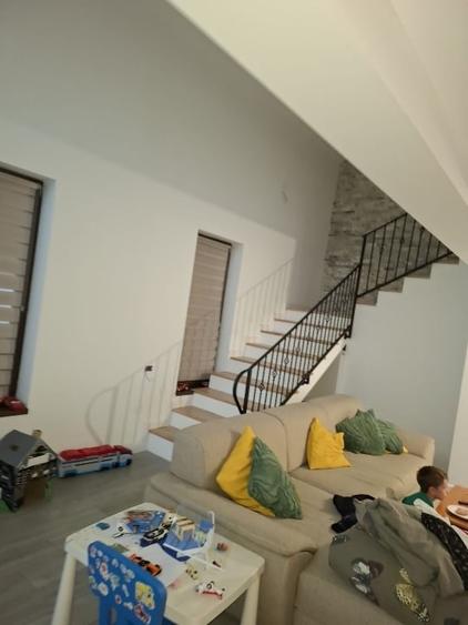 Casă individuală cu 4 camere cu Teren 1250 Mp în Dascălu