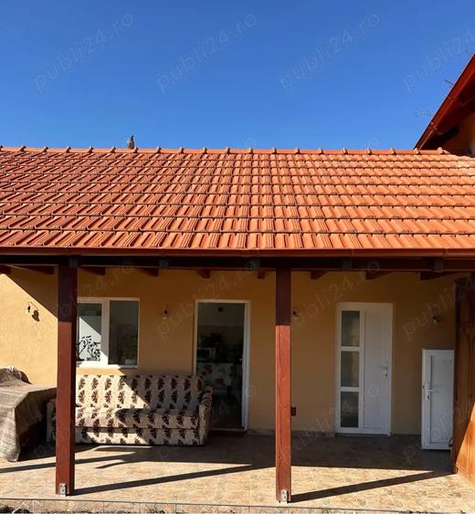 Casă cu Teren 1000 Mp în Ciumărna