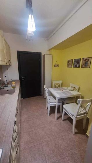 Apartament cu 2 camere decomandat în Berceni