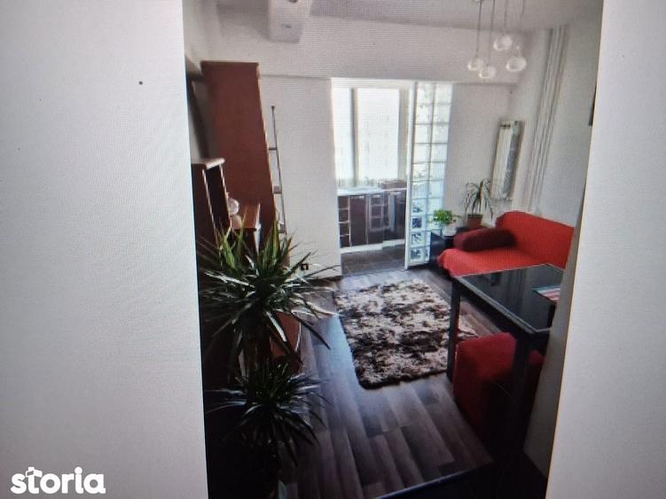 Apartament cu 2 camere semidecomandat în Pantelimon