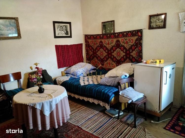 Casă cu 3 camere în Luna
