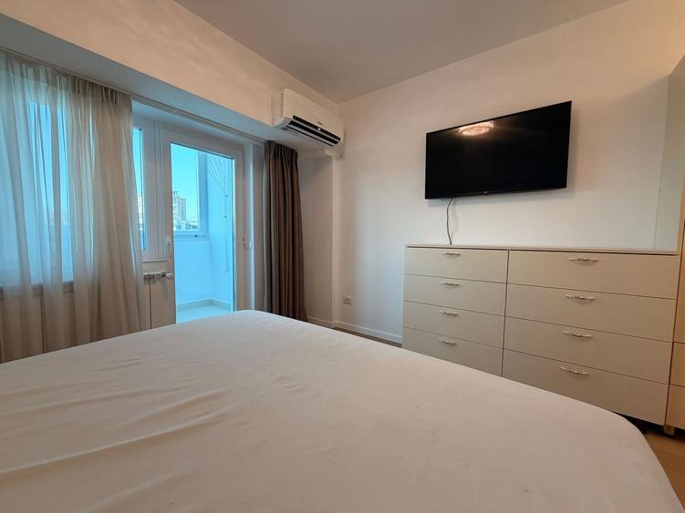Apartament cu 4 camere decomandat, mobilat în Unirii