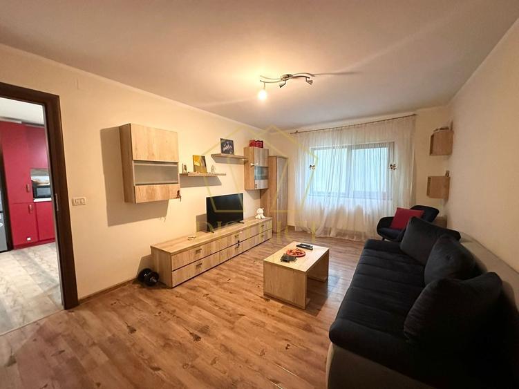 Apartament cu 3 camere semidecomandat, mobilat în Șagului