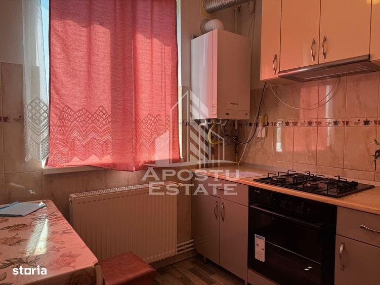 Apartament cu 2 camere, centrala proprie, - 4