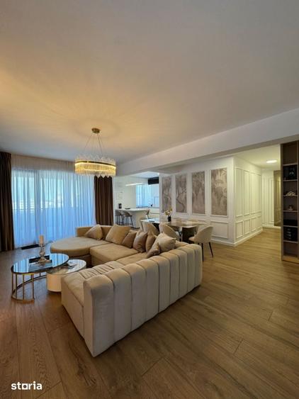 Apartament cu 4 camere în Central