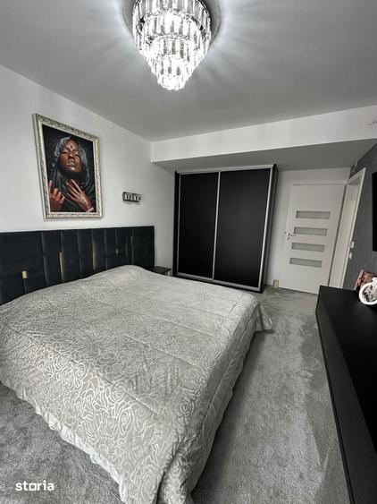 Apartament cu 3 camere în Piața Centrală