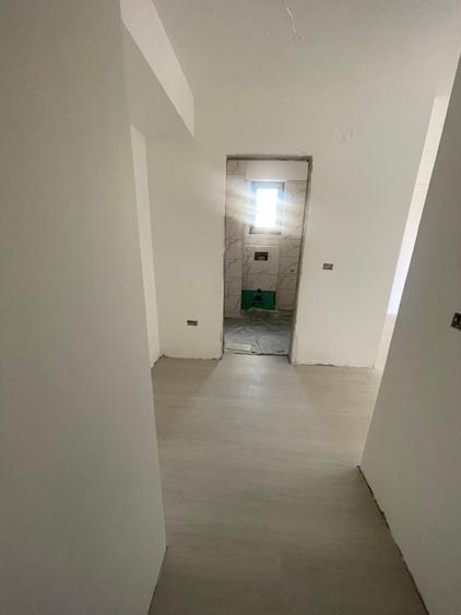 Apartament cu 3 camere decomandat în George Enescu