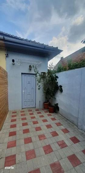 Casă cu 2 camere cu Teren 30 Mp în Central