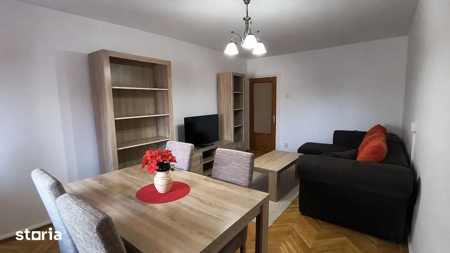 Apartament cu 4 camere decomandat în Grivița