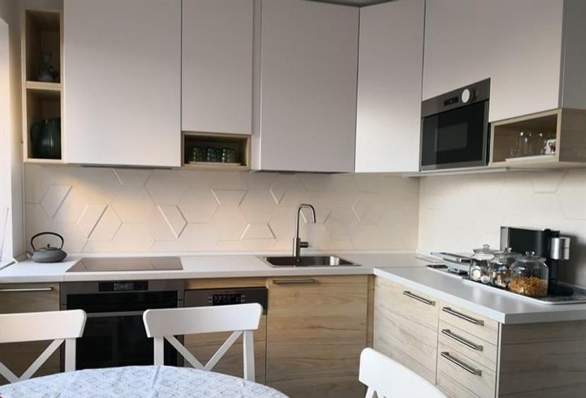 Apartament cu 4 camere în Dristor