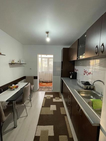 Apartament cu 2 camere decomandat în Exterior Vest