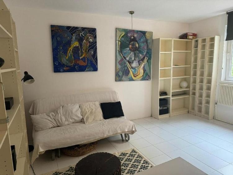 Apartament cu 2 camere decomandat, mobilat în Drumul Taberei