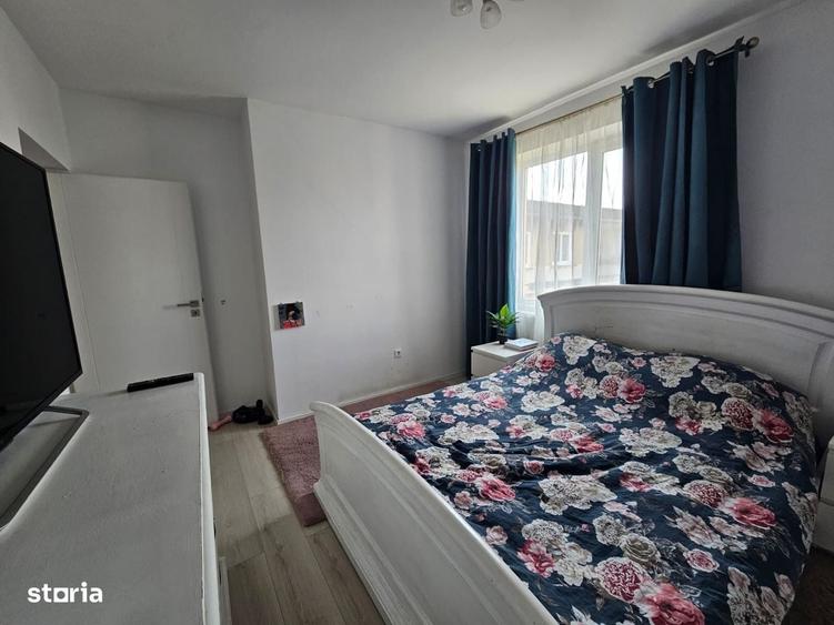 De vanzare apartament cu 4 camere Centru, Str. Mileniului - 3