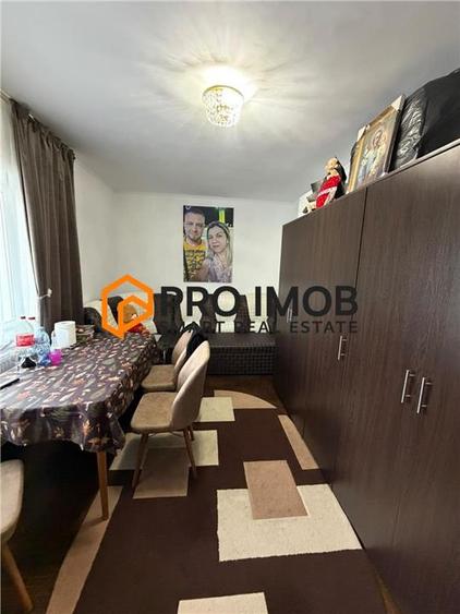 Apartament cu 3 camere decomandat, mobilat în Sud