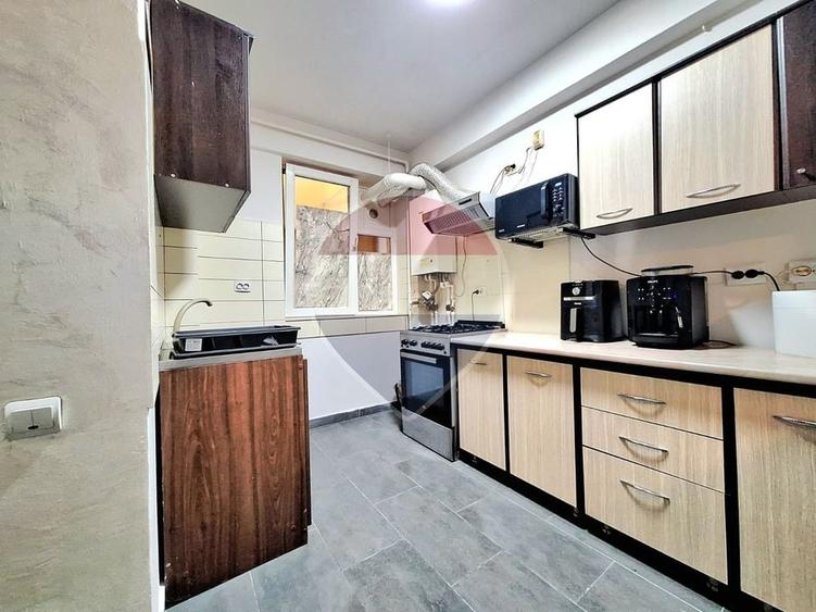 Apartament cu 2 camere de vânzare în zona Aparatorii Patriei - 5