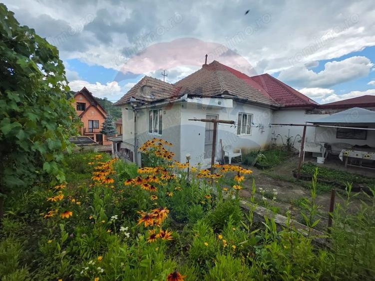 Casă cu 3 camere cu Teren 250 Mp în Sud