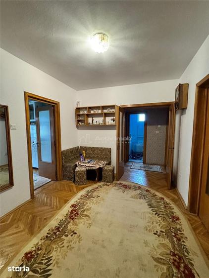 Apartament cu 4 camere în Central