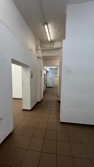 Spațiu comercial, de 280 mp, în P-ța Muncii