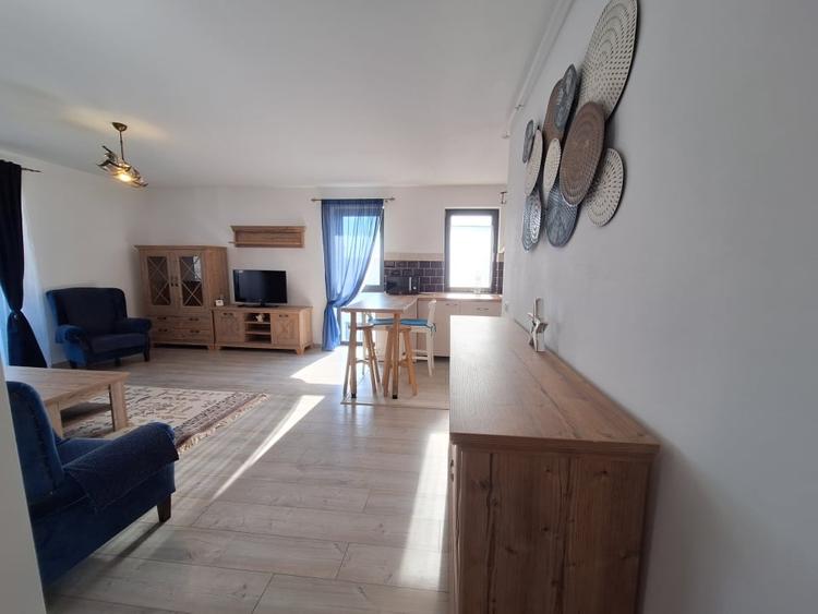 Apartament cu 2 camere decomandat, mobilat în Aradului